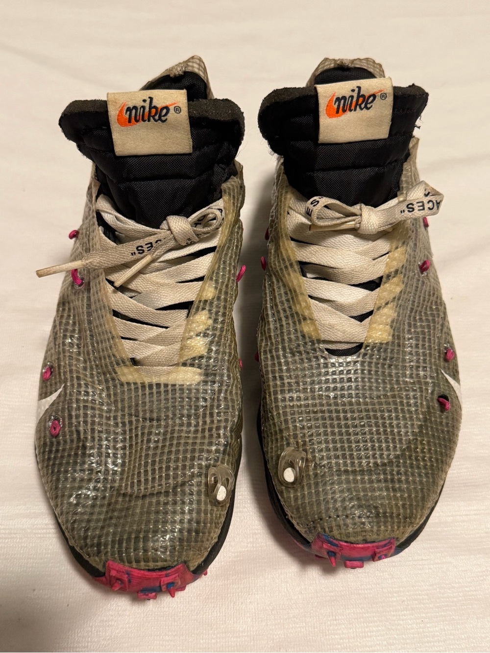 Nike Vapor Street x OFF-WHITE Laser Fuchsia- Women’s Size 8.5 (Rare Collab!!)